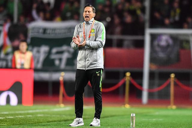 中国男篮不敌德国狂输49分 李凯尔10分周琦9分