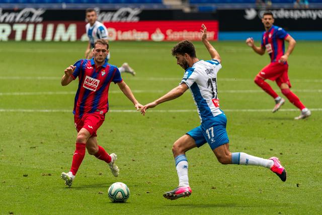 杨瀚森32+12青岛力克北控 卡巴21分江苏负深圳